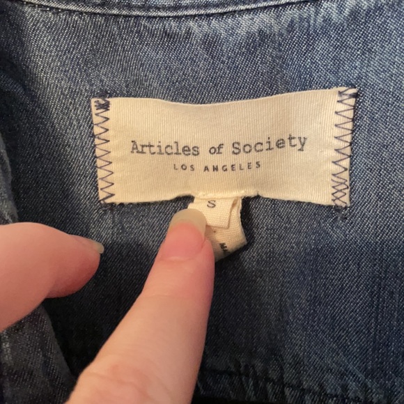 Articles of Society Tencel Denim Chambray Button - Picture 5 of 9